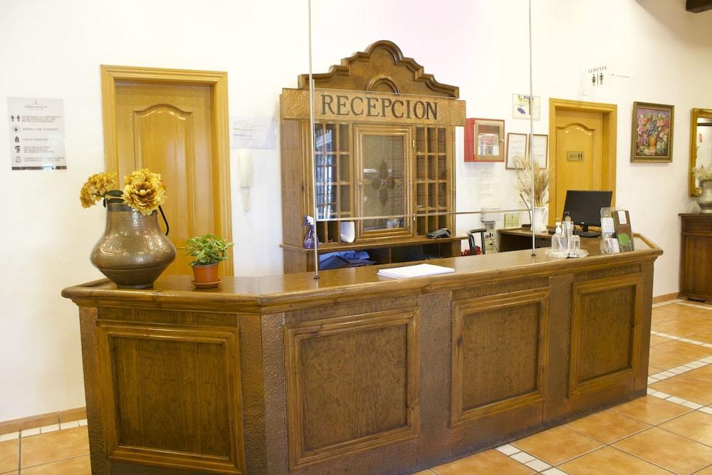 Albenzaire Hotel Asador Fuensanta  Buitenkant foto